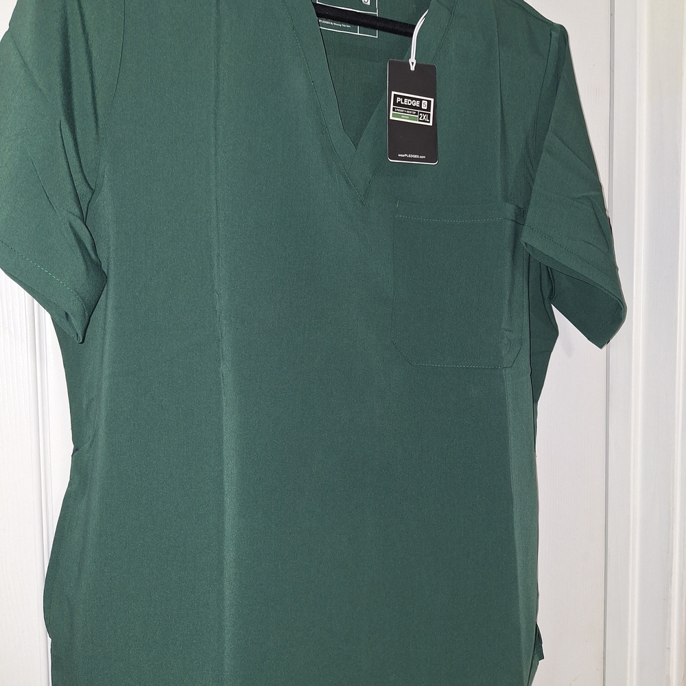 Pledge 5 - Women's Short Sleeve V-Neck Top in Deep Green